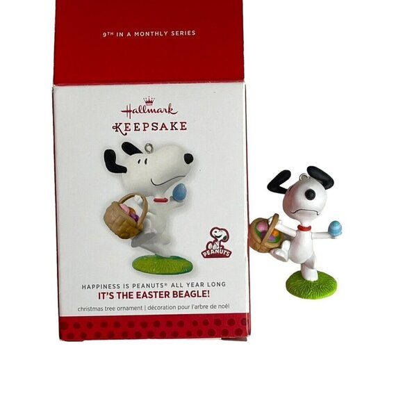 1063. NEW HALLMARK SNOOPY ORNAMENT "IT'S THE EASTER BEAGLE" #9 2013 - Picture 1 of 3
